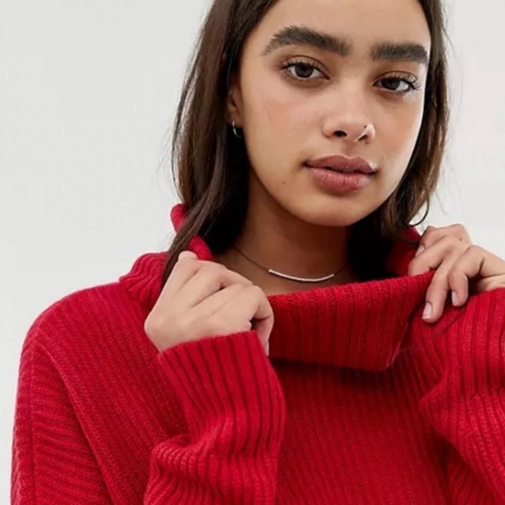 Hollister Ribbed Cropped Turtleneck Sweater Red Long Sleeve Cozy Knit Size Small